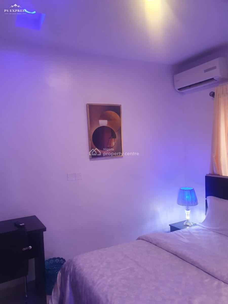 11 Room Functional Hotel, Idado, Before Chevron Round About,lekki Lagos, Idado, Lekki, Lagos, Hotel / Guest House for Sale