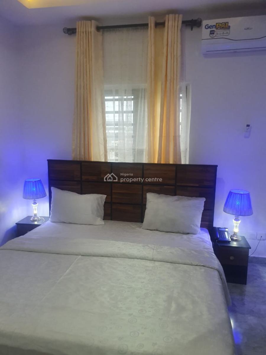 11 Room Functional Hotel, Idado, Before Chevron Round About,lekki Lagos, Idado, Lekki, Lagos, Hotel / Guest House for Sale