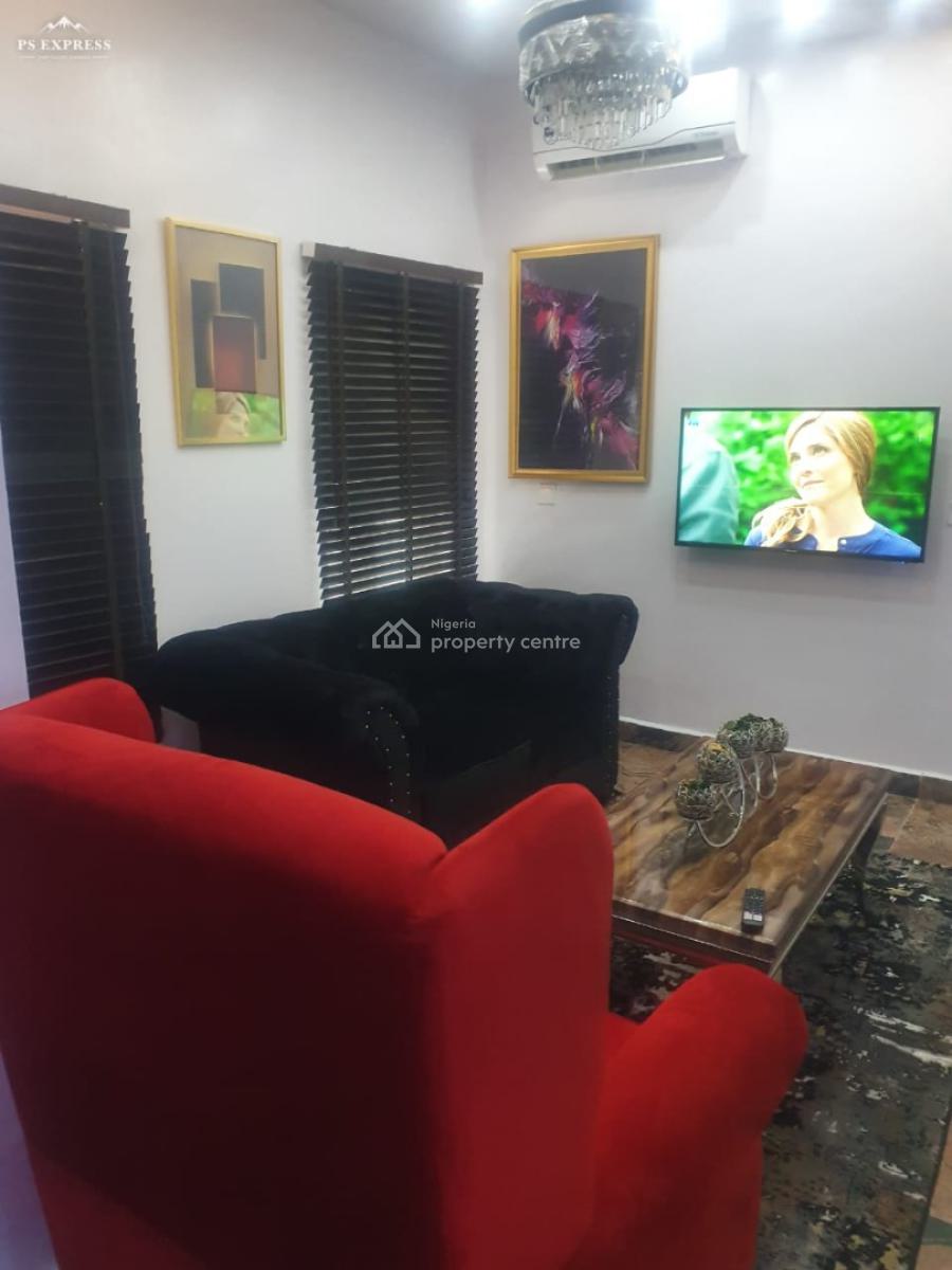 11 Room Functional Hotel, Idado, Before Chevron Round About,lekki Lagos, Idado, Lekki, Lagos, Hotel / Guest House for Sale