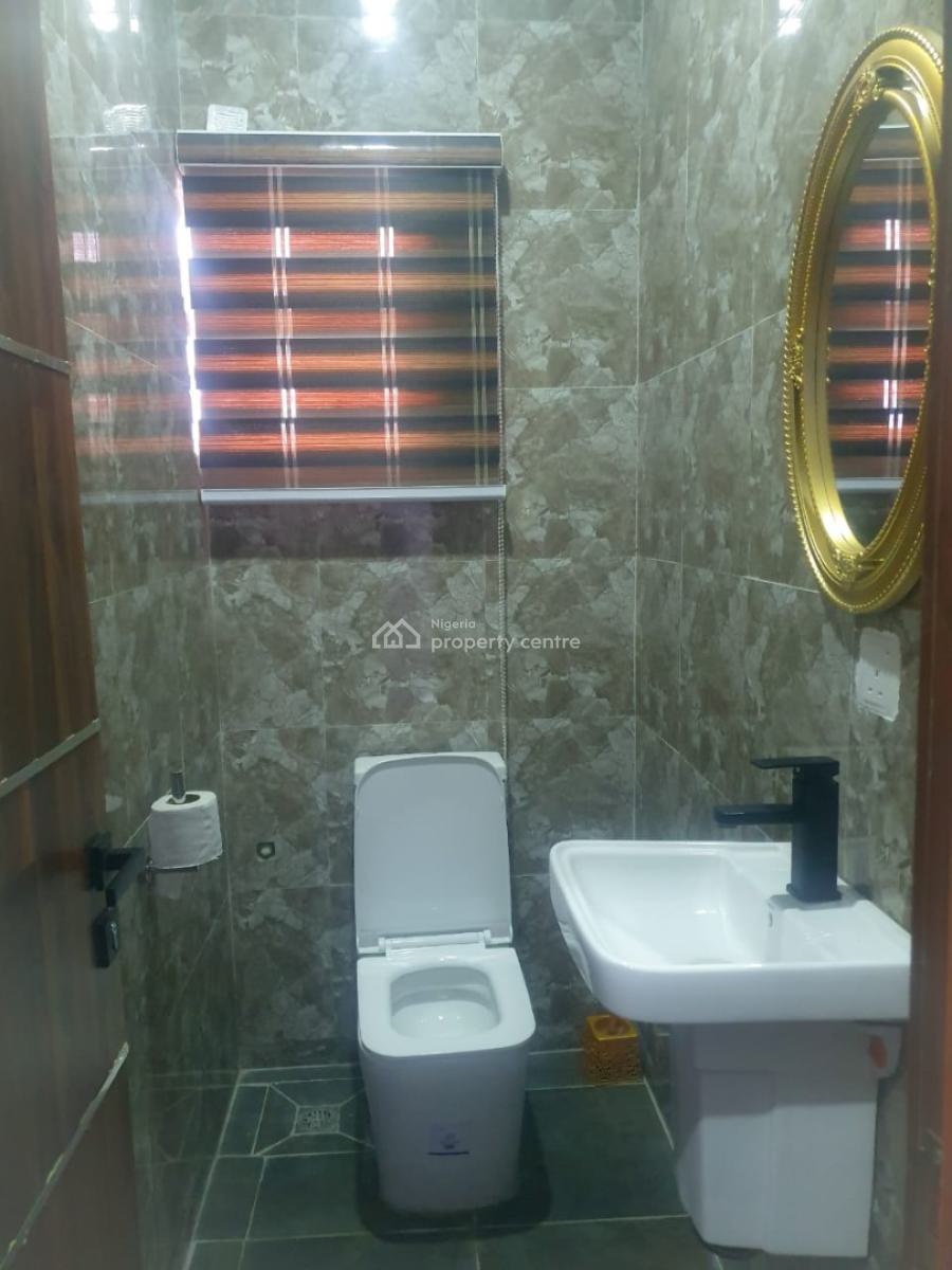 11 Room Functional Hotel, Idado, Before Chevron Round About,lekki Lagos, Idado, Lekki, Lagos, Hotel / Guest House for Sale