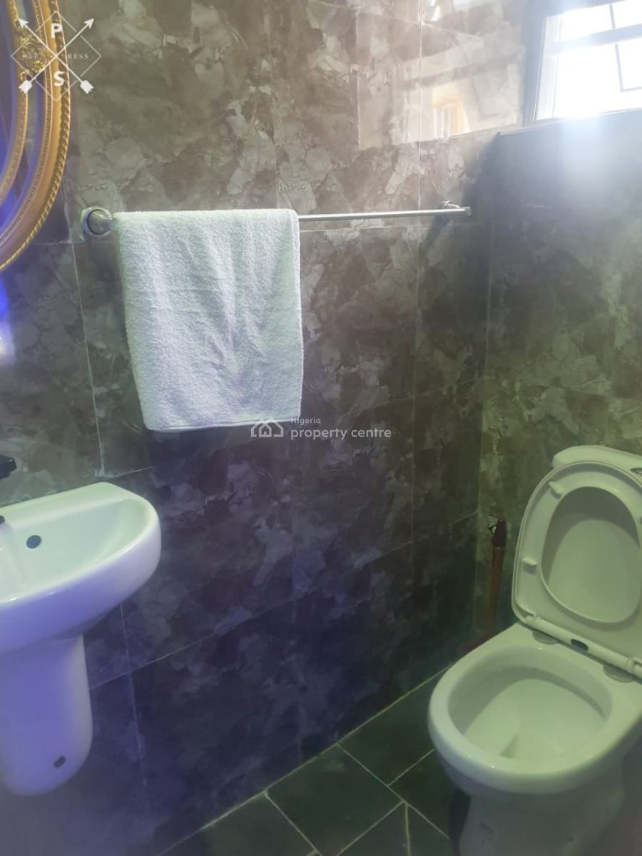 11 Room Functional Hotel, Idado, Before Chevron Round About,lekki Lagos, Idado, Lekki, Lagos, Hotel / Guest House for Sale