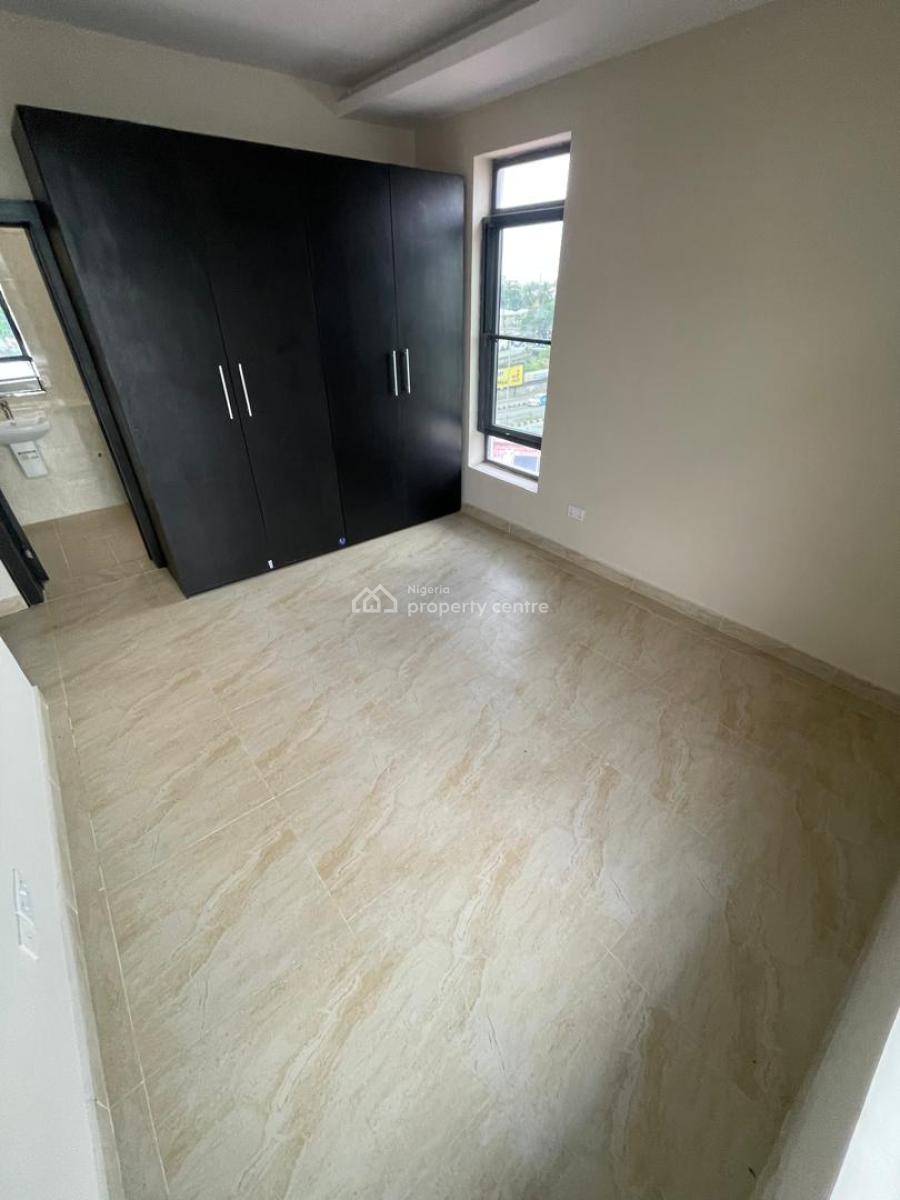 Luxury 3 Bedbroom Apartment, Lekki Phase 1, Lekki, Lagos, Flat / Apartment for Rent