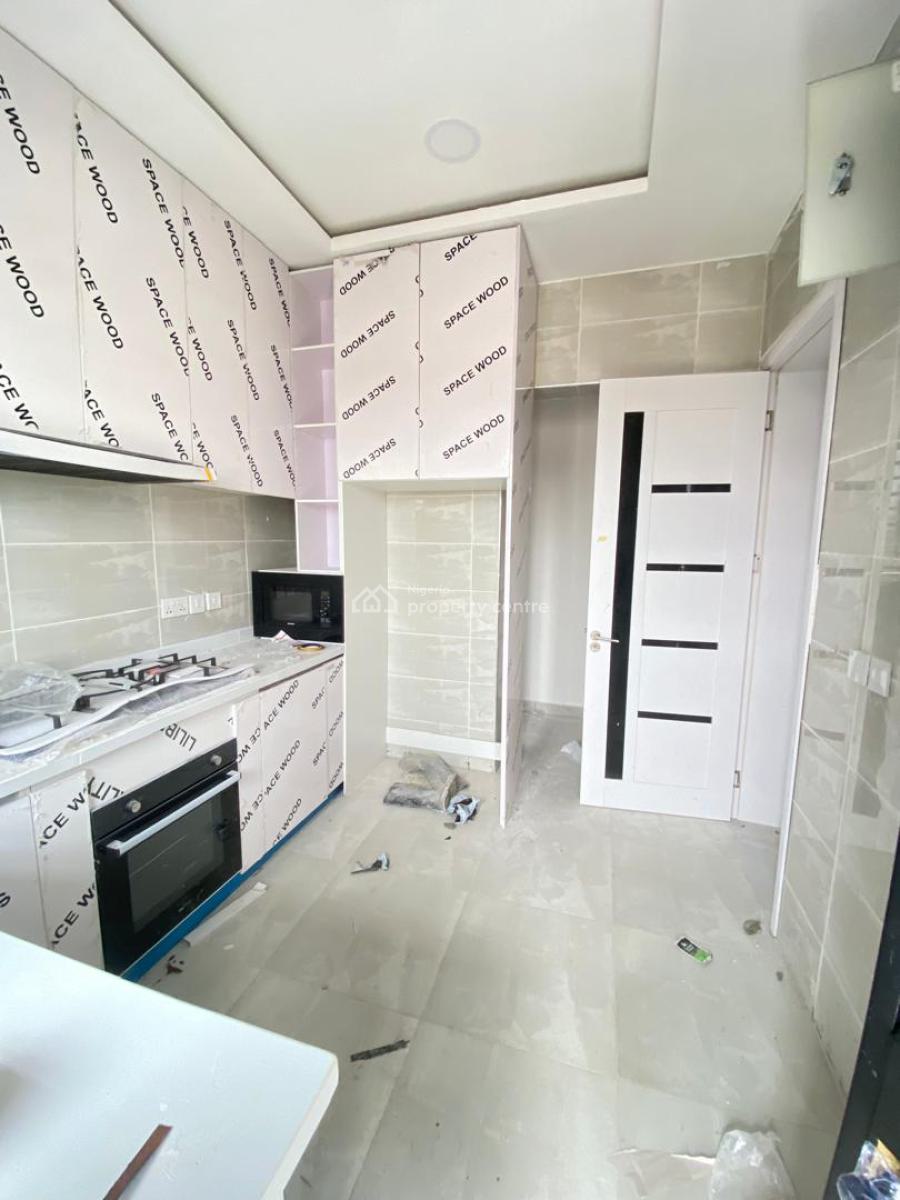 3 Bedroom Apartment with Bq, Lekki Phase 1, Lekki, Lagos, Flat / Apartment for Rent