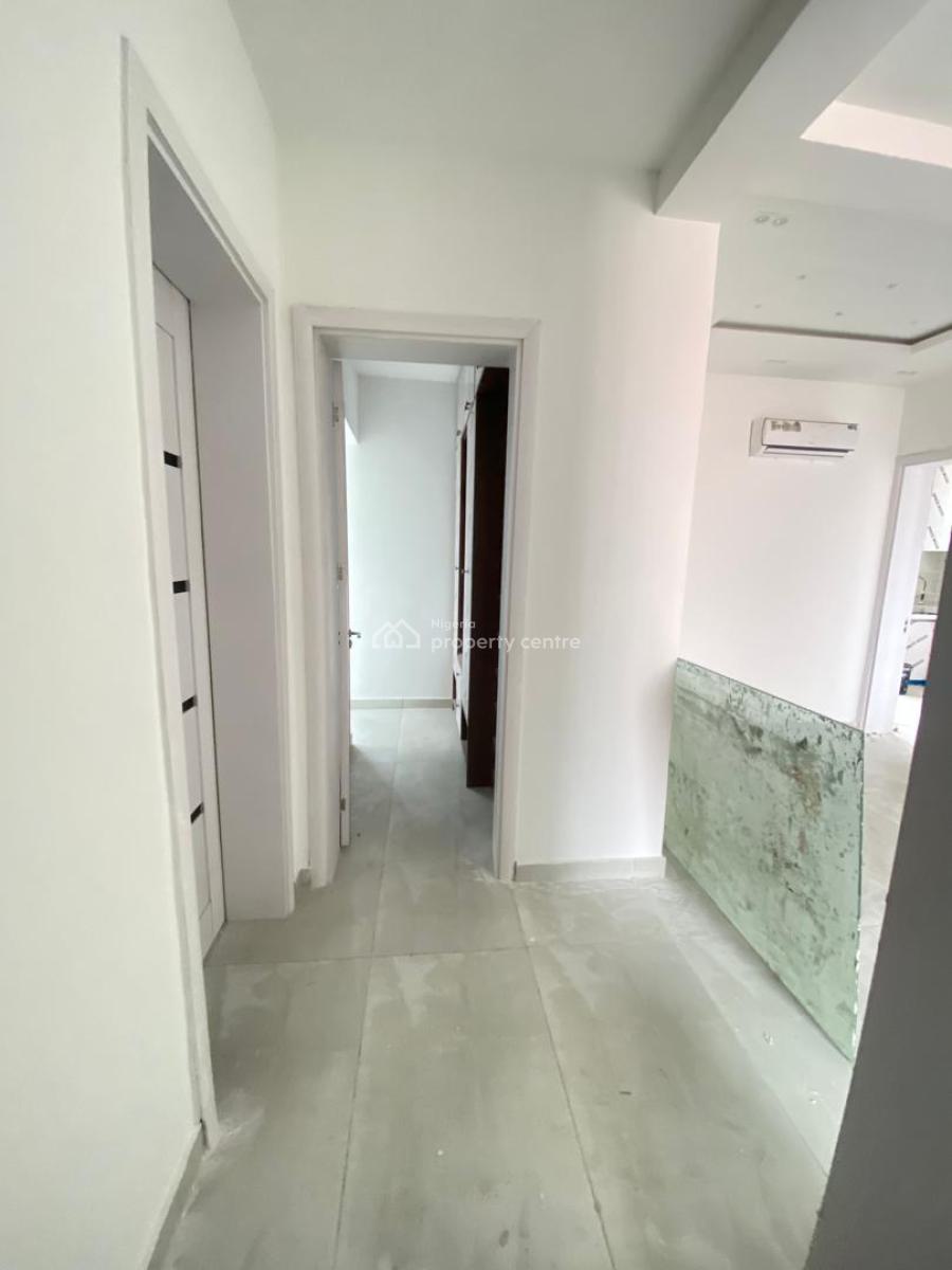 3 Bedroom Apartment with Bq, Lekki Phase 1, Lekki, Lagos, Flat / Apartment for Rent
