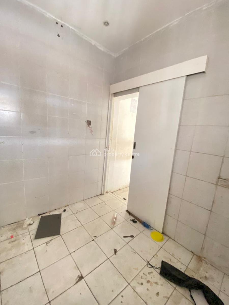 4 Bedroom Apartment, Lekki Phase 1, Lekki, Lagos, Flat / Apartment for Rent