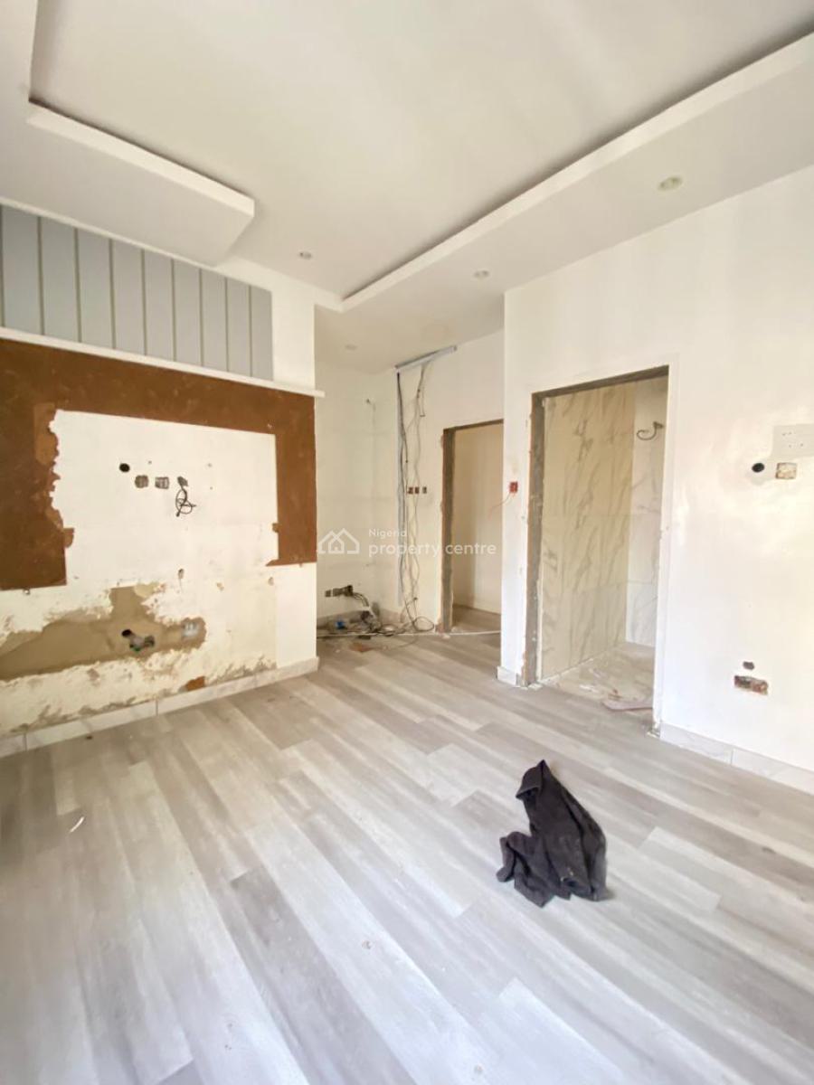 4 Bedroom Apartment, Lekki Phase 1, Lekki, Lagos, Flat / Apartment for Rent