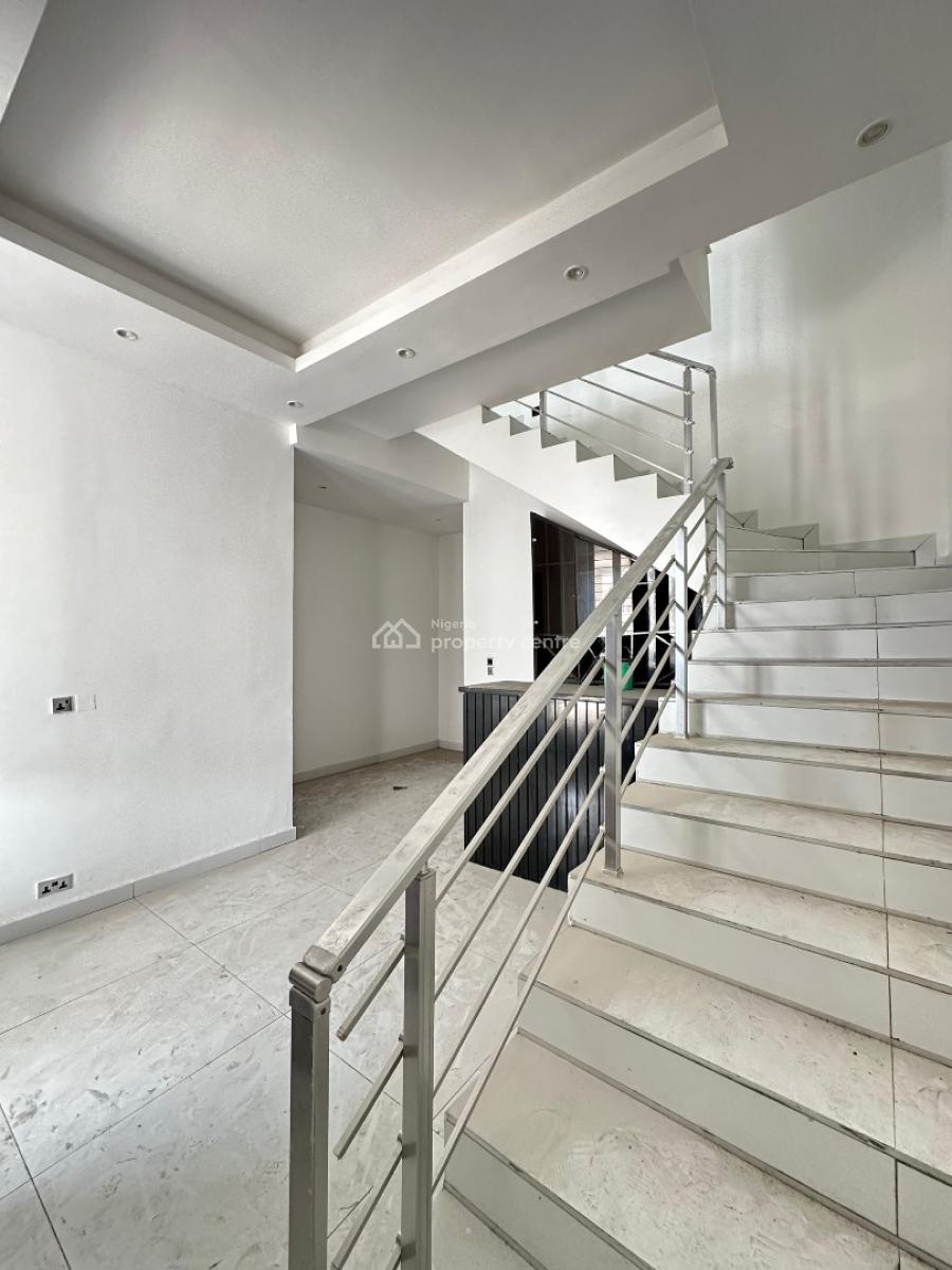Astonishingly Built 4 Bedroom Terrace Duplex, Lekki Phase 1, Lekki, Lagos, Terraced Duplex for Sale