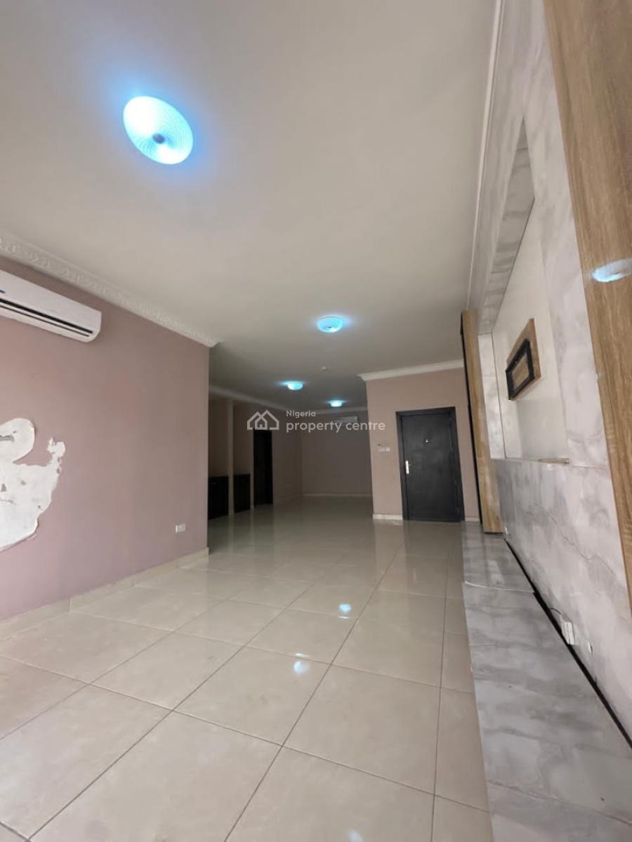Luxury and Spacious Three Bedroom Flat, Chevyview Estate, Chevron Drive, Lekki Phase 2, Lekki, Lagos, Flat / Apartment for Rent