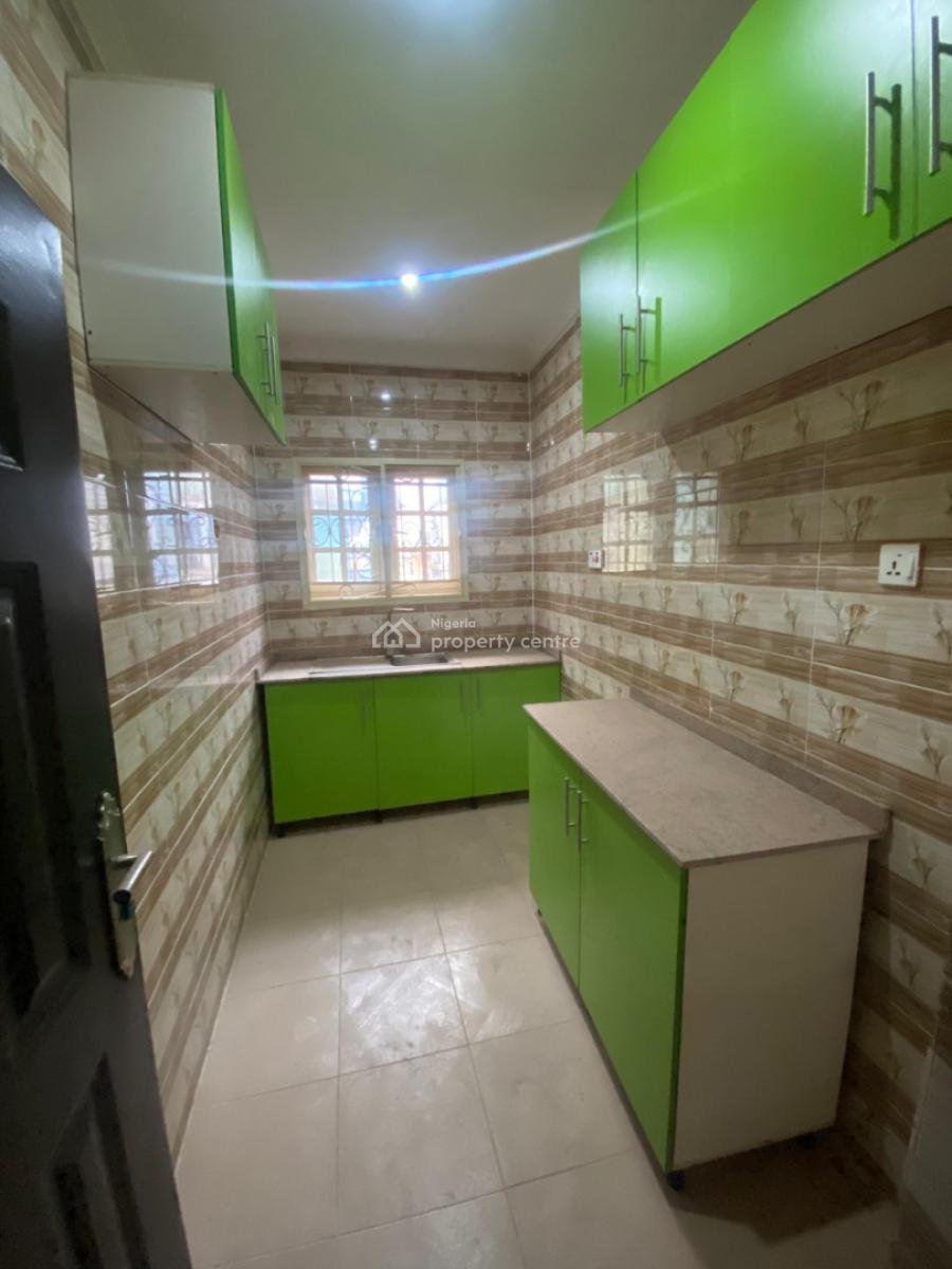 Lovely and Decent 2 Bedroom Flat Upstairs, in an Estate Ojodu Abiodun, Ojodu Berger, Ojodu, Lagos, Flat / Apartment for Rent