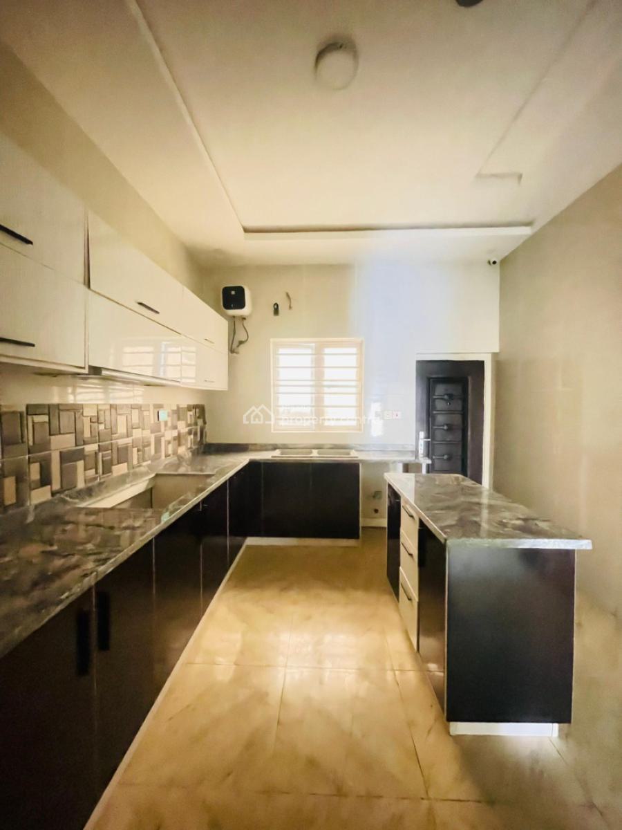 5 Bedroom Fully Detached Duplex with Bq, Gra, Ikota, Lekki, Lagos, Detached Duplex for Sale