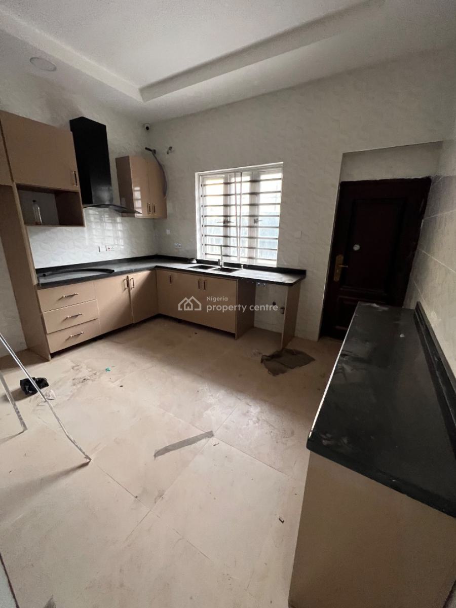 Brand New 4-bedroom Terrace Duplex Located in a Secure Estate, Lekki Phase 1, Lekki, Lagos, Terraced Duplex for Rent