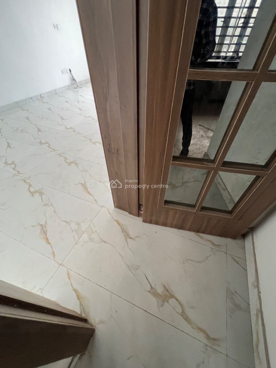 Brand New 4-bedroom Terrace Duplex Located in a Secure Estate, Lekki Phase 1, Lekki, Lagos, Terraced Duplex for Rent