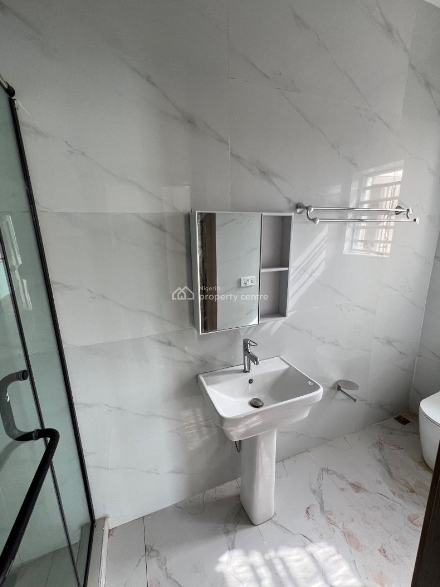 Brand New 4-bedroom Terrace Duplex Located in a Secure Estate, Lekki Phase 1, Lekki, Lagos, Terraced Duplex for Rent