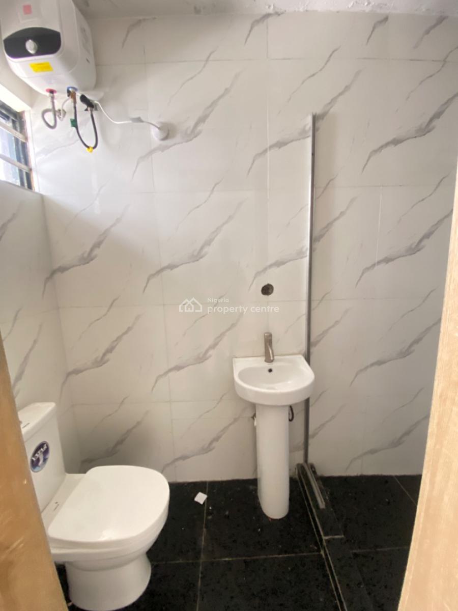 Modern Brand New 2 Bedroom Serviced Apartment Available at Ologolo, Ologolo Lekki Lagos, Ologolo, Lekki, Lagos, Flat / Apartment for Sale