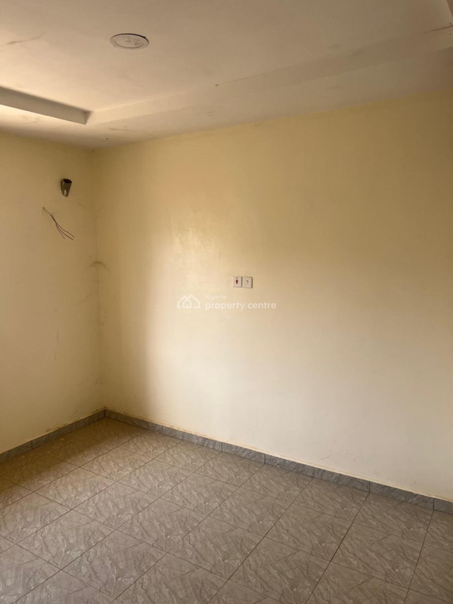 a Very Good 3-bedroom Flat, Paradise Estate Axis., Life Camp, Abuja, Flat / Apartment for Rent