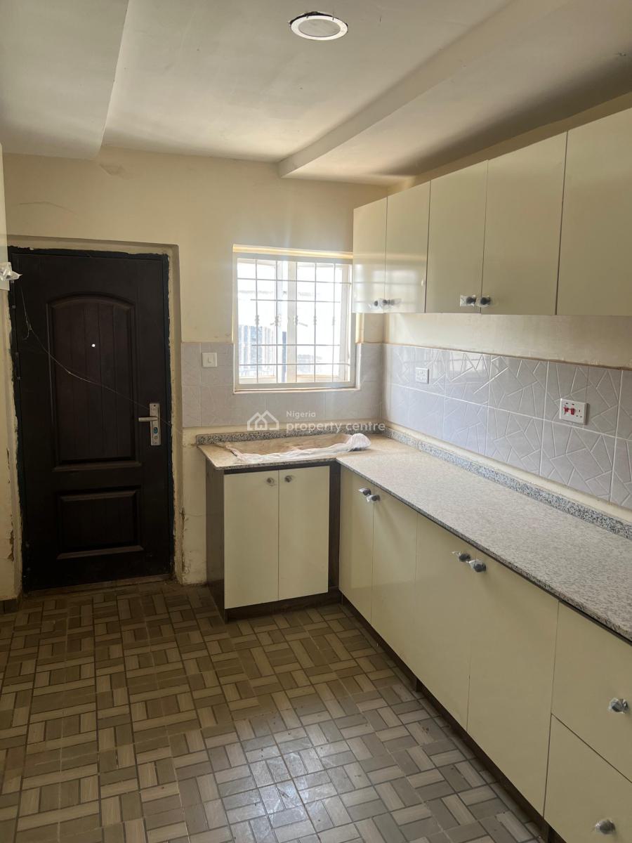 a Very Good 3-bedroom Flat, Paradise Estate Axis., Life Camp, Abuja, Flat / Apartment for Rent