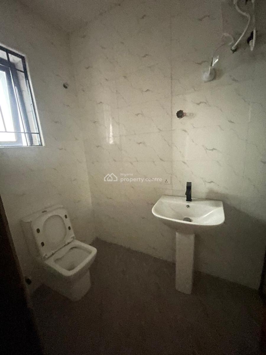 Newly Finished Eight (8) Units of 3 Bedroom Apartments for Lease, Off Admiralty Way, Lekki Phase 1, Lekki, Lagos, Flat / Apartment for Rent