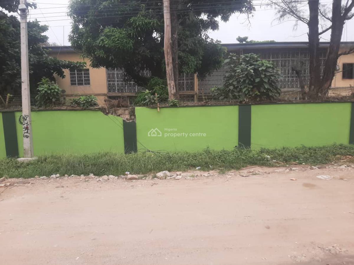 an Old Structure Sitting on 3000sqm, Ikeja Gra, Ikeja, Lagos, Detached Duplex for Sale