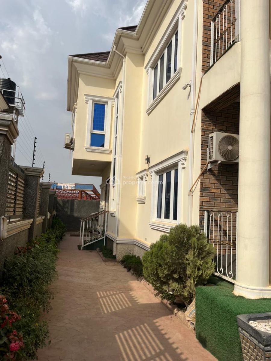 Luxurious Massive Fully Furnished 4 Bedroom Fully Detached Duplex, Gaduwa, Abuja, Detached Duplex for Rent