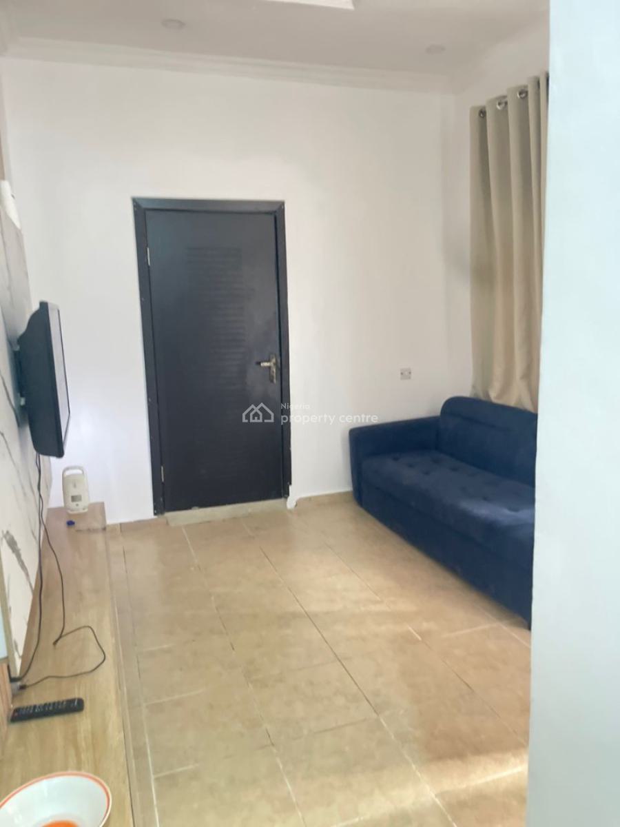 1 Bedroom Miniflat, Osapa, Lekki, Lagos, Mini Flat (room and Parlour) for Rent