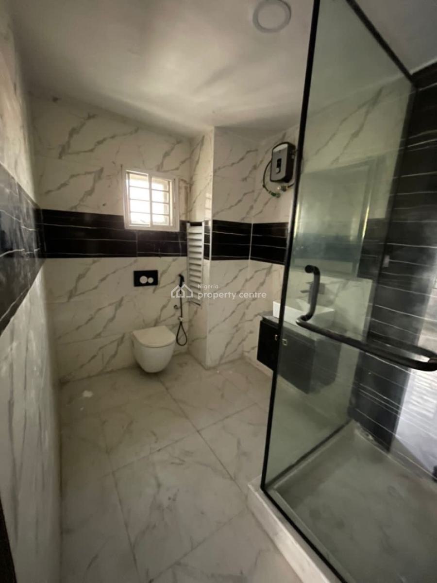 2 Bedroom Apartment with Pool and Bq, Lekki Phase 1, Lekki, Lagos, Flat / Apartment for Sale