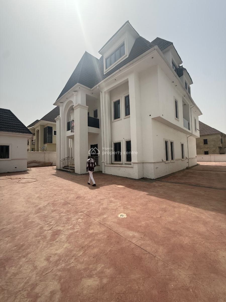 7bedroom Detached Duplex  +2 Bq, Karsana, Karsana, Abuja, Detached Duplex for Sale