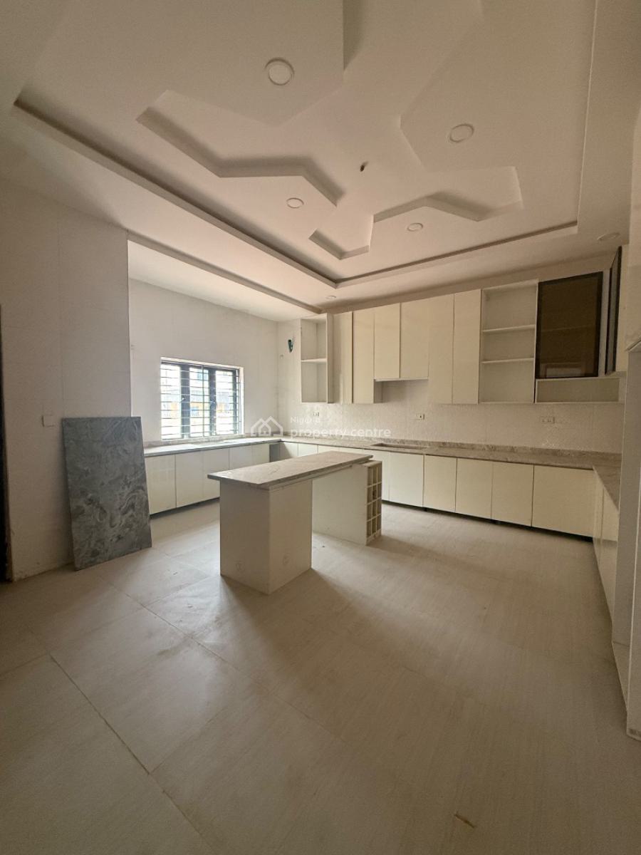 7bedroom Detached Duplex  +2 Bq, Karsana, Karsana, Abuja, Detached Duplex for Sale