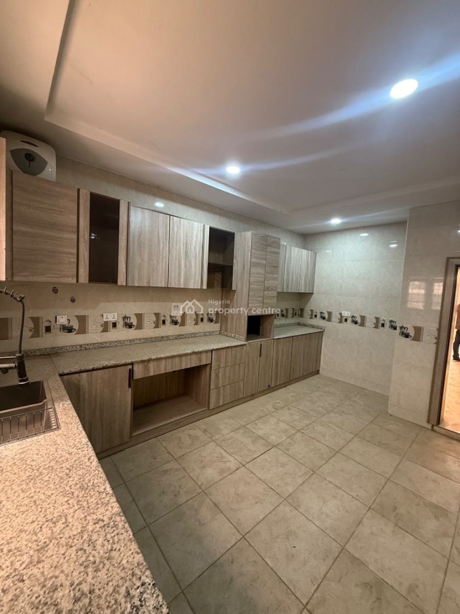 a Newly Built 4bedrooms Terrace Dublex with 1room Bq Location... Jahi, Jahi Gilmore, Jahi, Abuja, Terraced Duplex for Sale