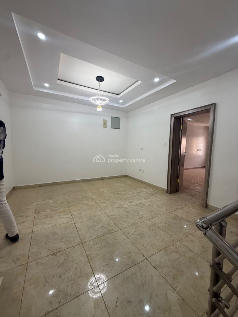 a Newly Built 4bedrooms Terrace Dublex with 1room Bq Location... Jahi, Jahi Gilmore, Jahi, Abuja, Terraced Duplex for Sale