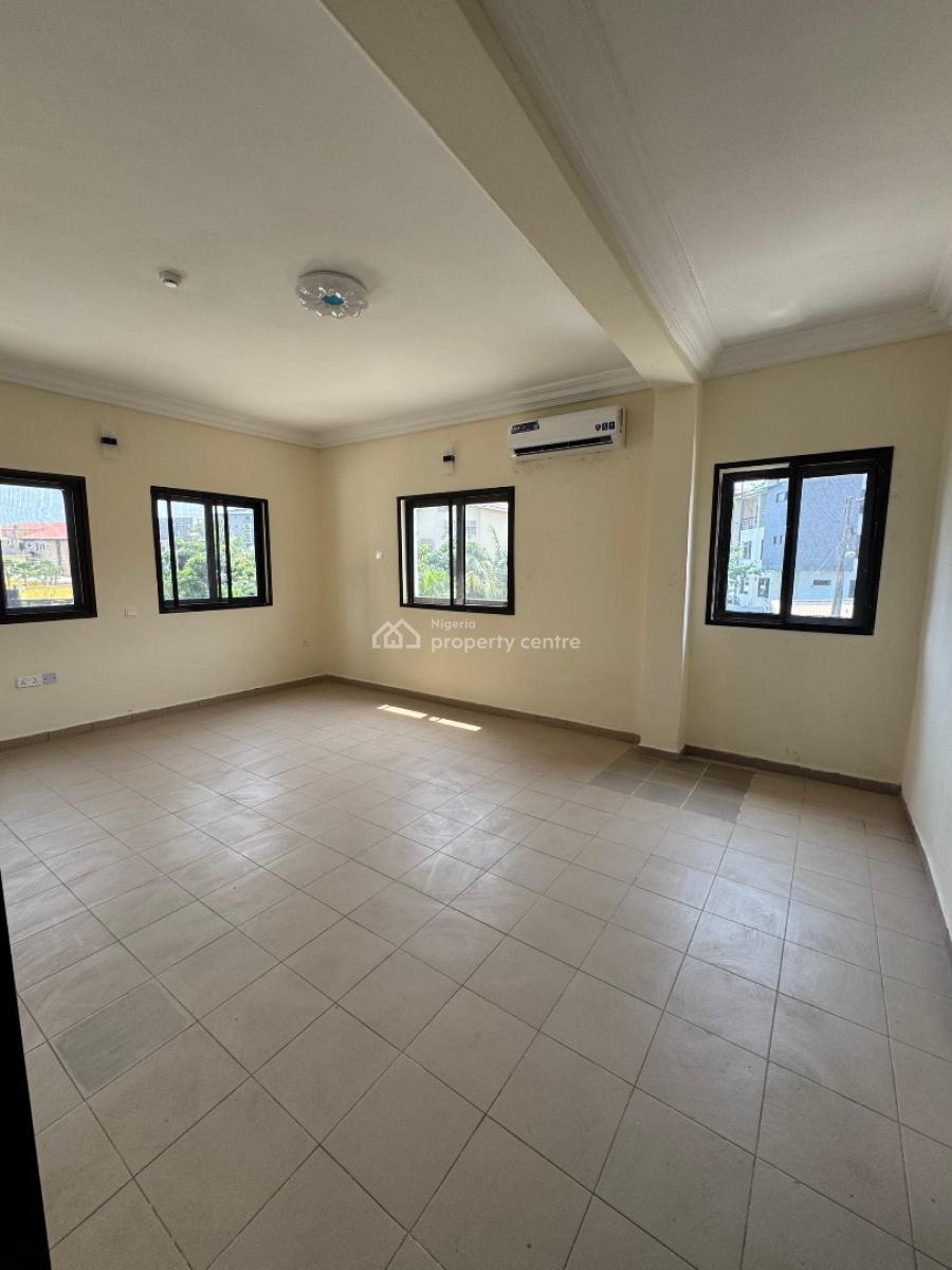 3 Bedroom Flat, Off Admiralty, Lekki Phase 1, Lekki, Lagos, Flat / Apartment for Rent