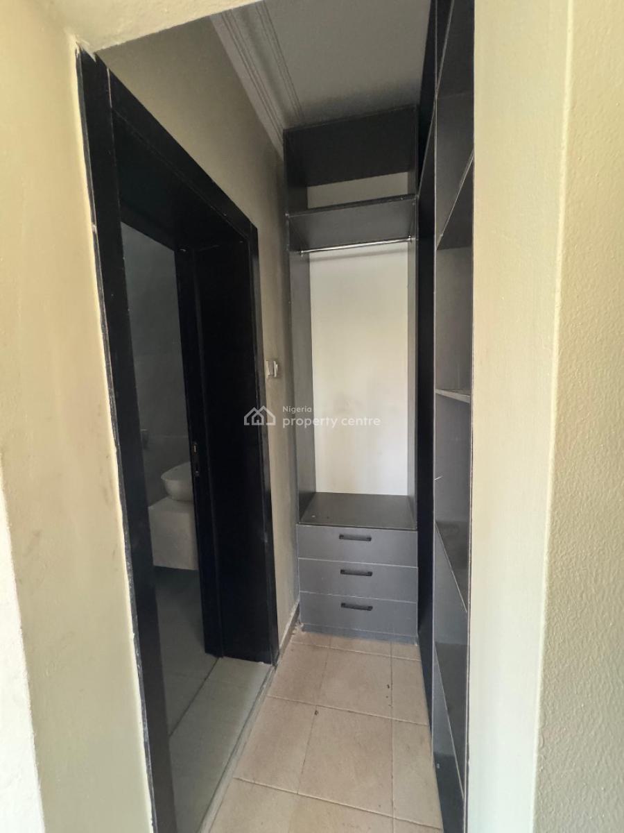 3 Bedroom Flat, Off Admiralty, Lekki Phase 1, Lekki, Lagos, Flat / Apartment for Rent