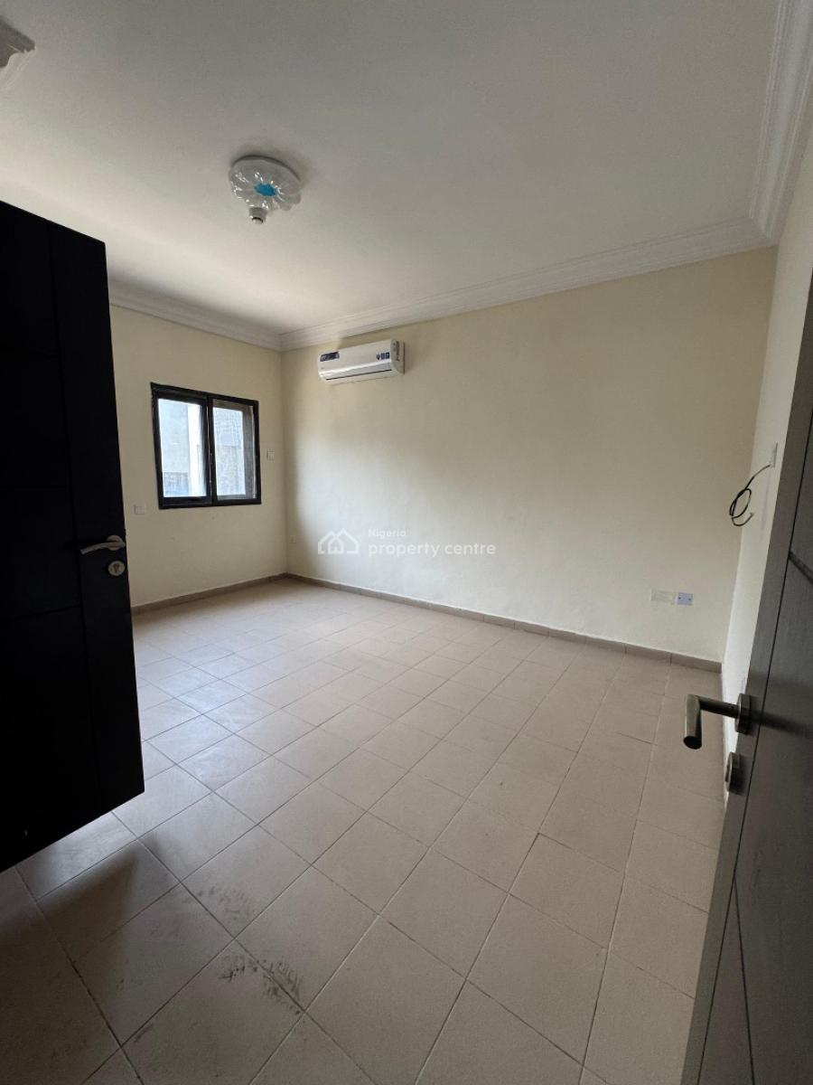 3 Bedroom Flat, Off Admiralty, Lekki Phase 1, Lekki, Lagos, Flat / Apartment for Rent