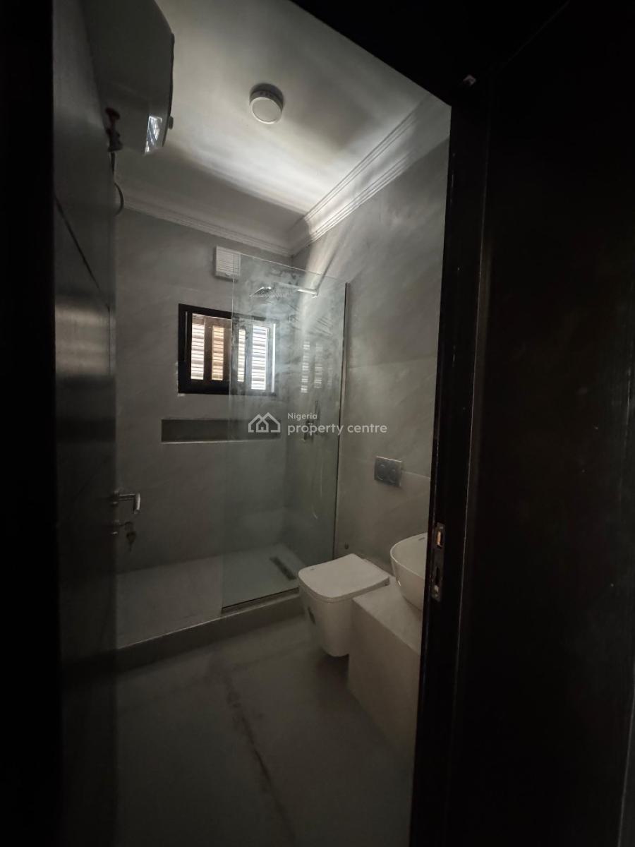 3 Bedroom Flat, Off Admiralty, Lekki Phase 1, Lekki, Lagos, Flat / Apartment for Rent