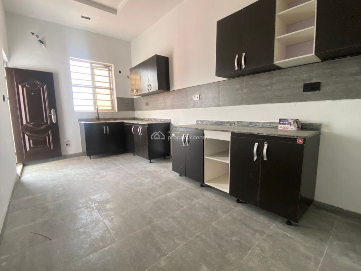 Newly Built Luxury 2 Bedrooms Apartment Upstairs, Sangotedo, Ajah, Lagos, Flat / Apartment for Rent
