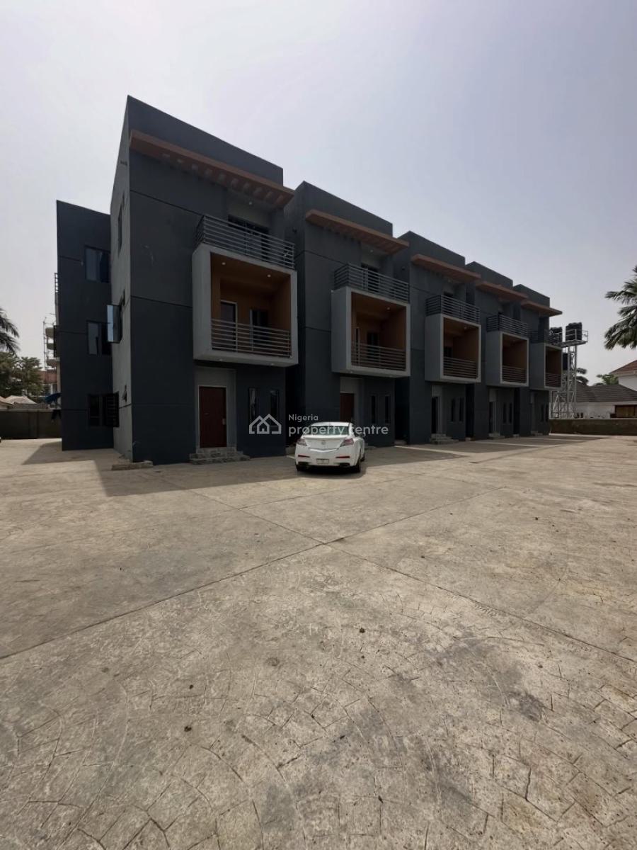4bedroom Terrace with 2 Living Room and a Bq, Jabi, Abuja, Terraced Duplex for Sale