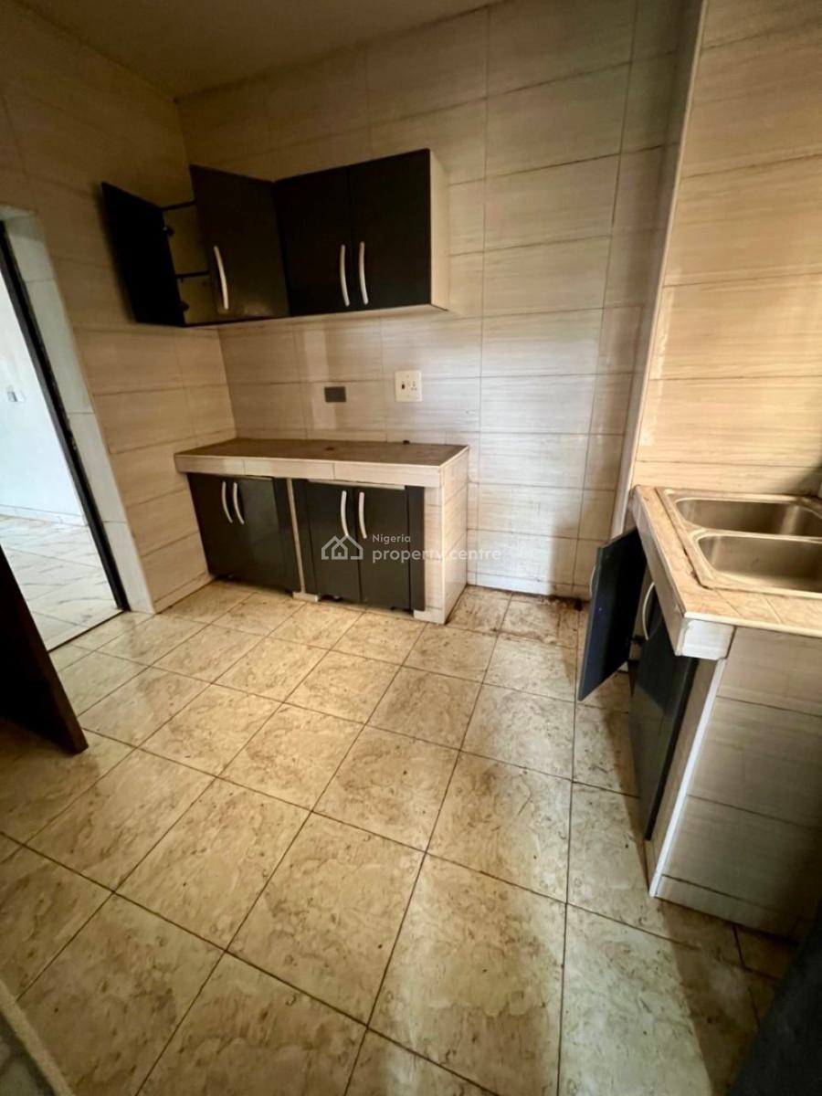 Spacious and Standard Two (2) Bedroom Apartment, By Aquamarine Estate, Apo, Abuja, Flat / Apartment for Rent