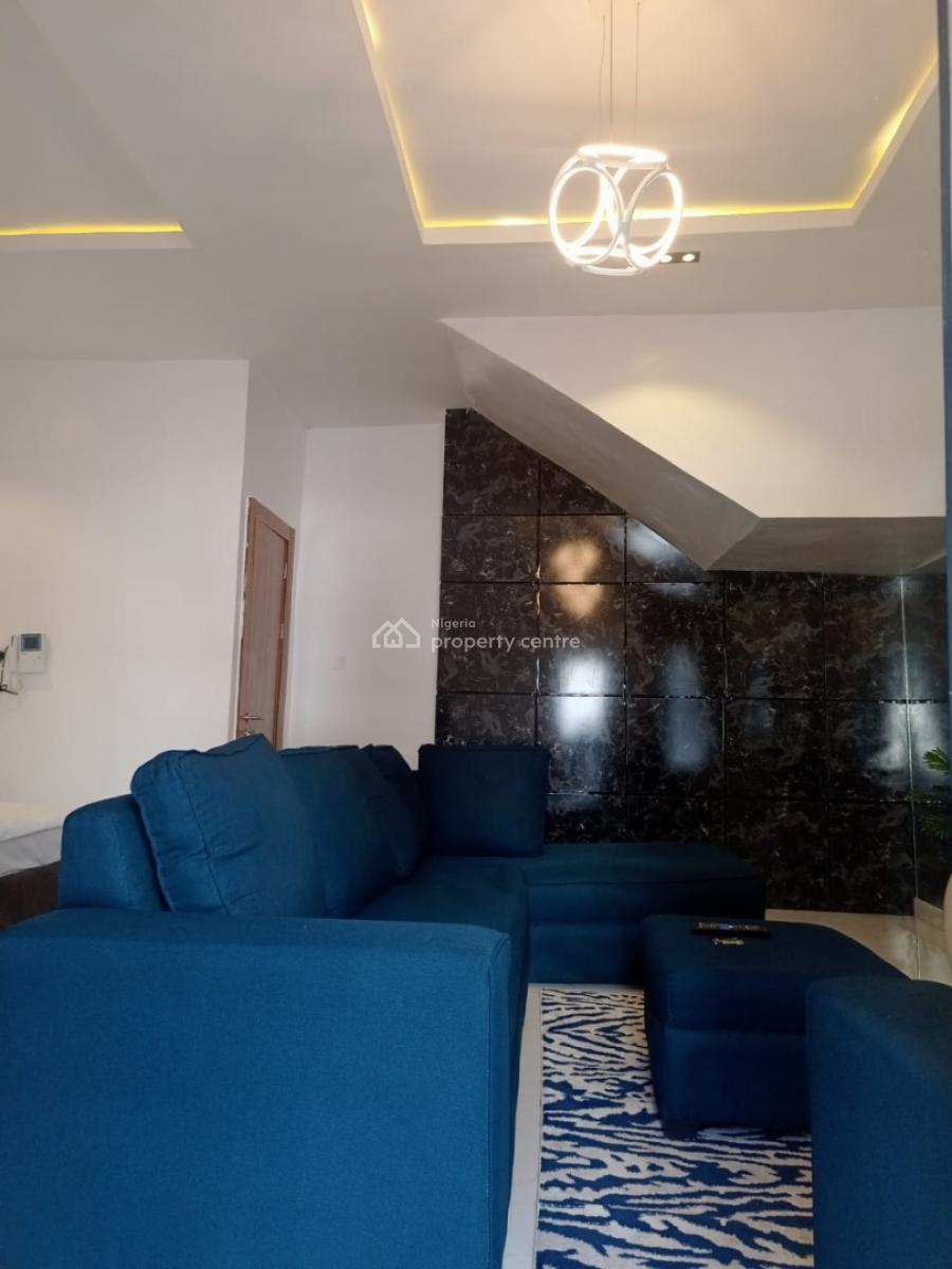 Fully Furnished and Serviced Mini Flat Apartment with 2toilets, Admiralty Way, Lekki Phase One, Lekki Phase 1, Lekki, Lagos, Mini Flat (room and Parlour) for Rent