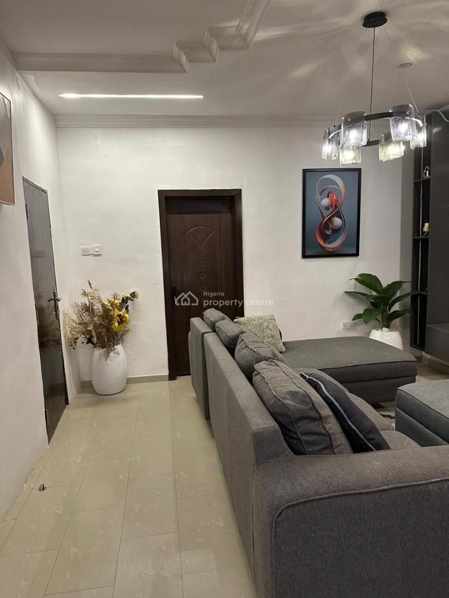 Fully Furnished and Serviced Mini Flat Apartment with 2 Toilets, Admiralty Way, Lekki Phase 1, Lekki, Lagos, Mini Flat (room and Parlour) for Rent