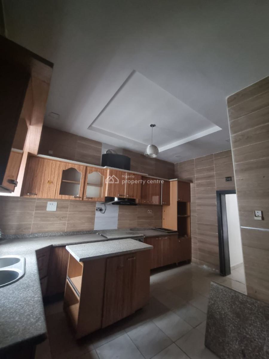 5  Bedroom Detached House with Bq, Osapa, Lekki, Lagos, Detached Duplex for Rent