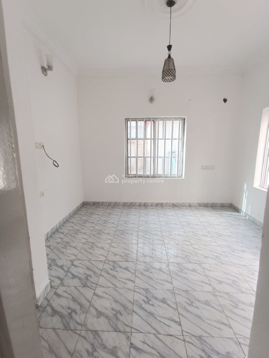 3 Bedroom Flat (4 Tenant in Compound), Lagos Business School, Sangotedo, Ajah, Lagos, Flat / Apartment for Rent
