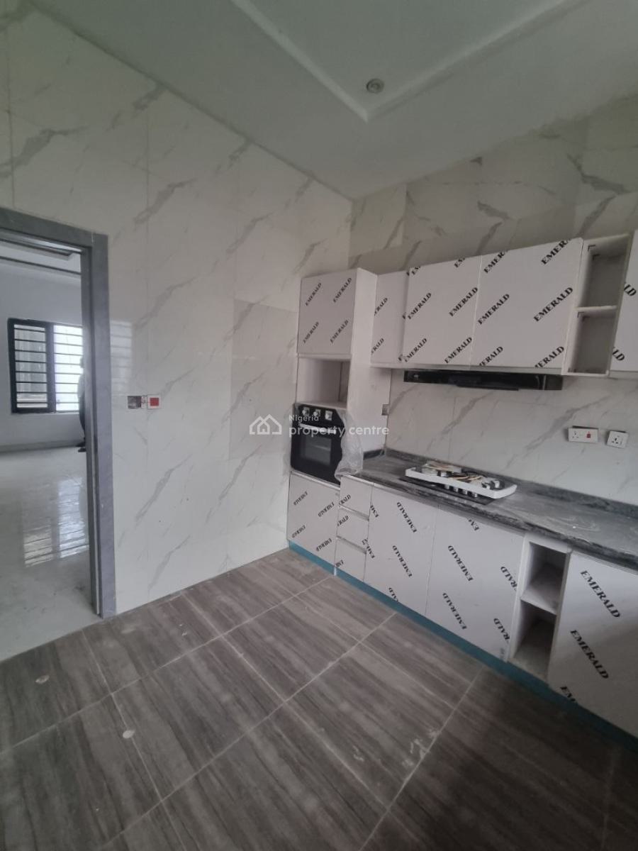 2 Bedroom Apartment, Ologolo, Lekki, Lagos, Flat / Apartment for Sale