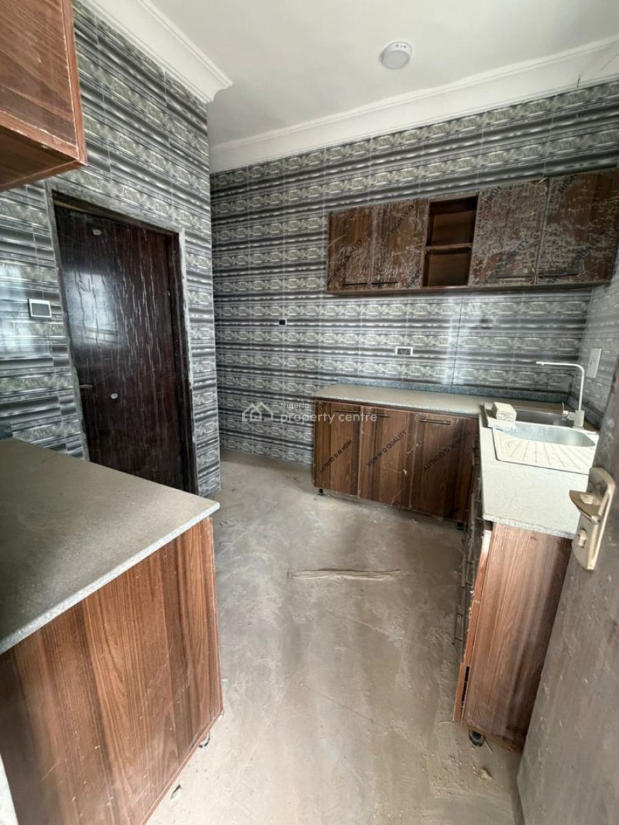 Luxury 6 Units of 3 Bedrooms Spacious Apartment, Good Access Road, Galadimawa, Abuja, Flat / Apartment for Sale