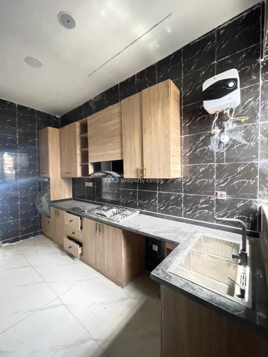 Luxurious 4 Bedrooms Terraced Duplex, Ikota, Lekki Phase 2, Lekki, Lagos, Terraced Duplex for Sale