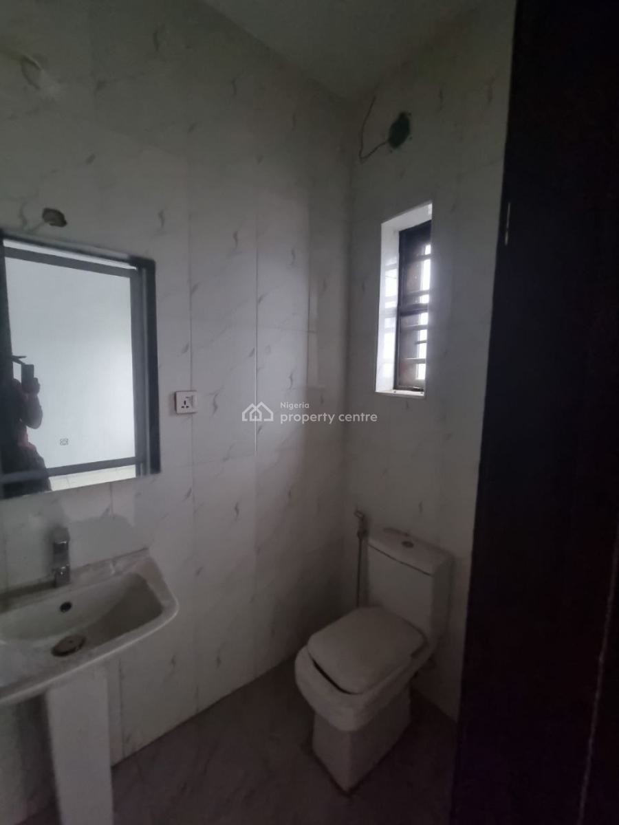2 Bedroom Apartment, Ologolo, Lekki, Lagos, Flat / Apartment for Rent