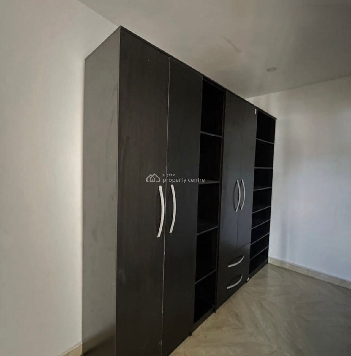 Massively Spacious 4-bedroom Terrace Duplex (serviced), Lekki Phase 1, Lekki, Lagos, Terraced Duplex for Rent