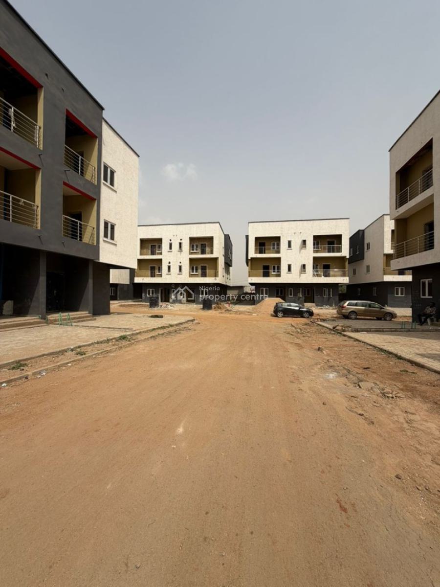 Elegant 5 Bedroom Semi Detached Spacious Duplex, Bq, Tarred Road, Katampe Extension, Katampe, Abuja, Semi-detached Duplex for Sale