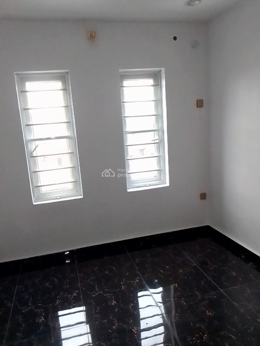 Lovely Miniflat Off Oba Palace, Itire Via Lawanson Road, Off Oba Palace Itire, Via Lawanson Road, Surulere, Lagos, Flat / Apartment for Rent