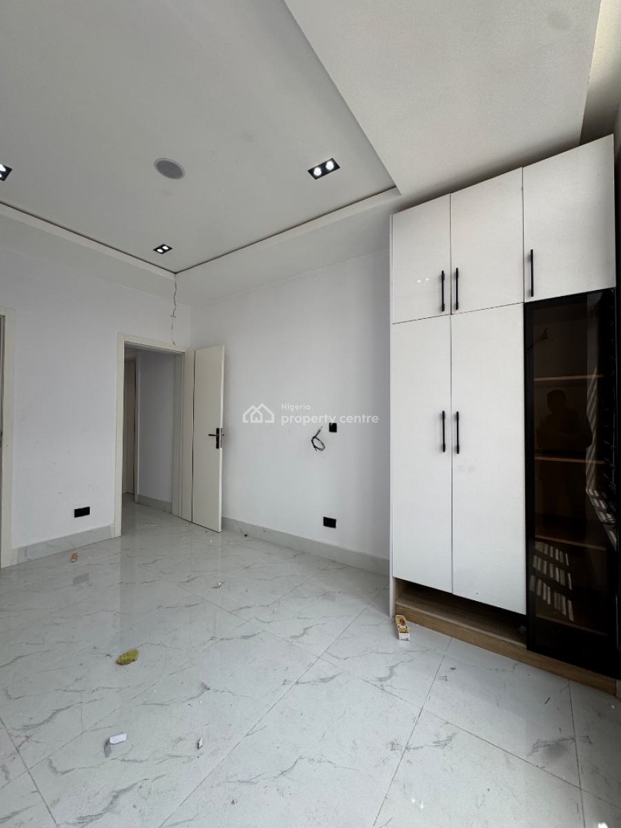 Luxury 2 Bedroom Flat, Freedom Way, Lekki Phase 1, Lekki, Lagos, Flat / Apartment for Sale