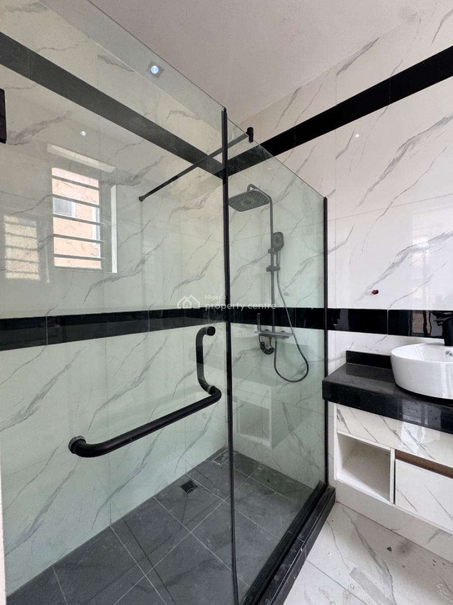 Luxury 2 Bedroom Flat, Freedom Way, Lekki Phase 1, Lekki, Lagos, Flat / Apartment for Sale