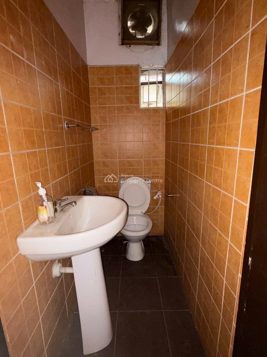 Four (4) Bedroom Office Space, Toyin Street, Ikeja, Lagos, Flat / Apartment for Rent